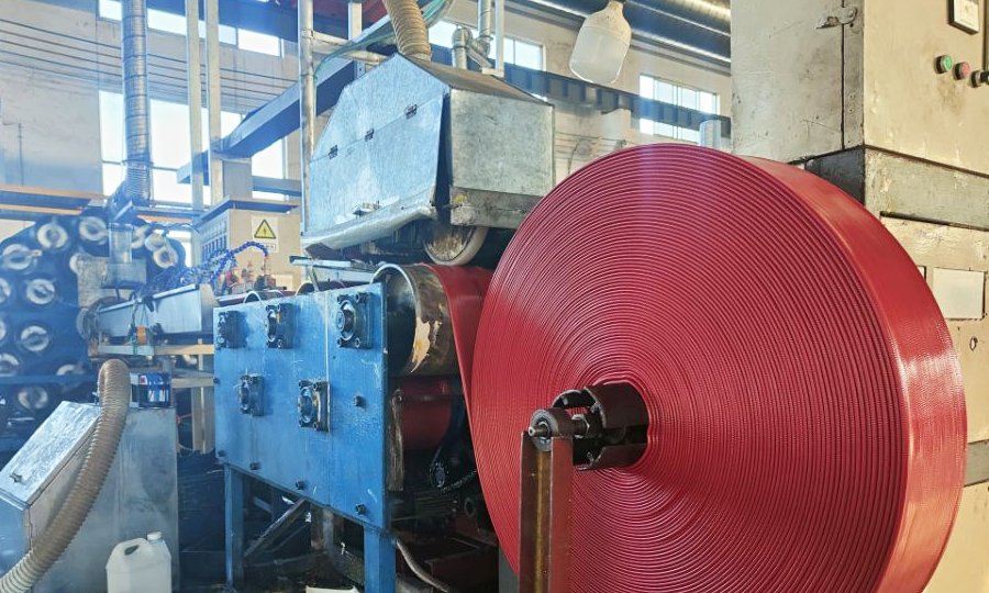 PVC hoes production1