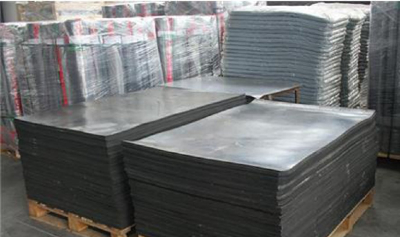 Our company's rubber sheet products: Long history, stable quality, global acclaim, and competitive exports.